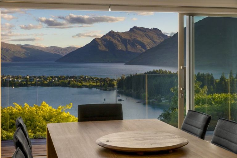 Photo of property in 54 Panorama Terrace, Queenstown, 9300