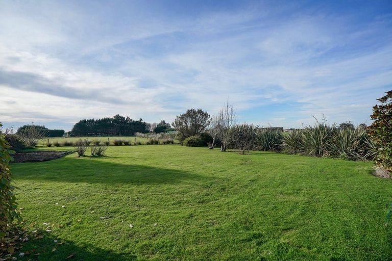 Photo of property in 49 Ferry Road, West Plains, Invercargill, 9879
