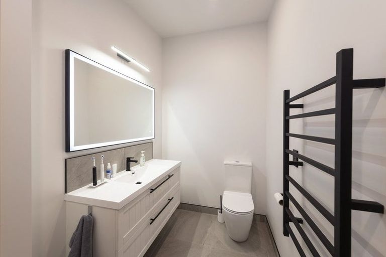 Photo of property in 19u2 Monteith Road, Albert Town, Wanaka, 9382