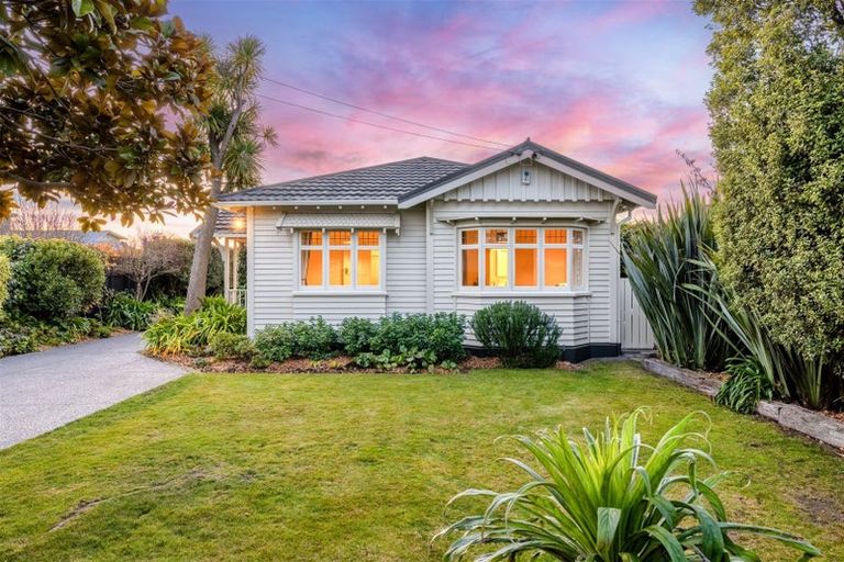 Photo of property in 99 Knowles Street, St Albans, Christchurch, 8052