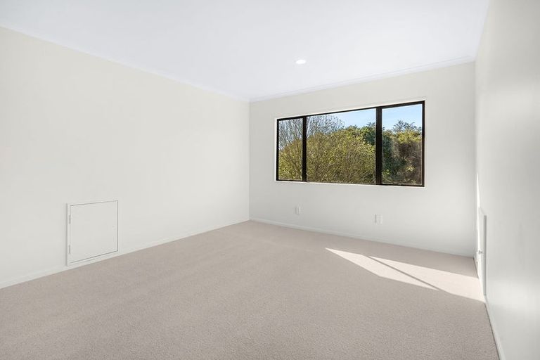 Photo of property in 98 Delamare Road, Pukete, Hamilton, 3200