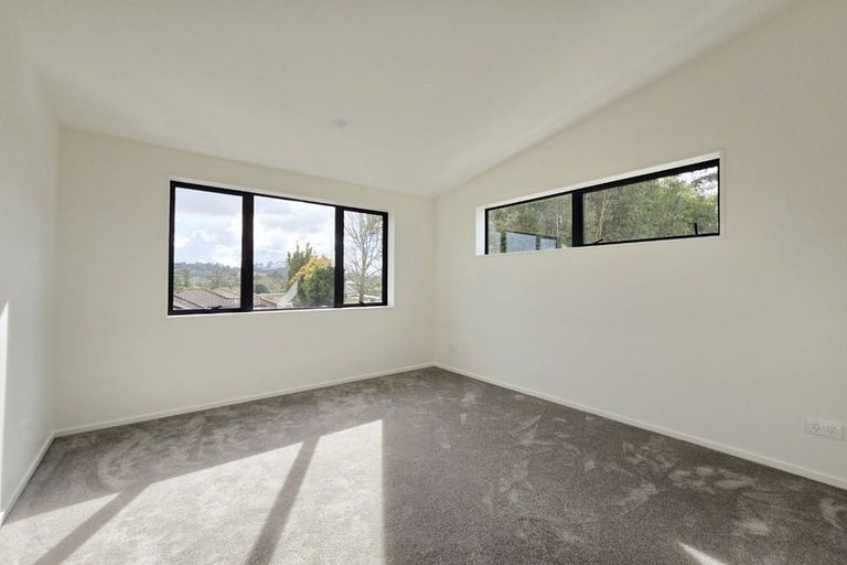Photo of property in 41c Candia Road, Swanson, Auckland, 0614