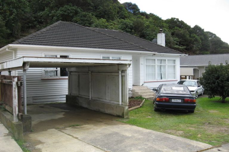 Photo of property in 22 Kowhai Street, Wainuiomata, Lower Hutt, 5014