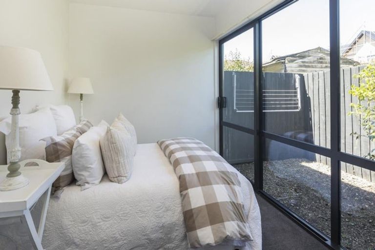 Photo of property in 8/20 North Avon Road, Richmond, Christchurch, 8013