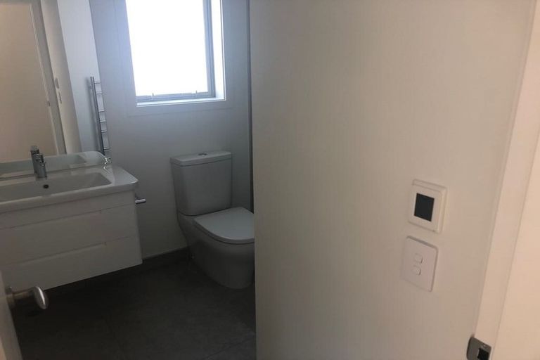 Photo of property in 16 Glide Lane, Whitby, Porirua, 5024