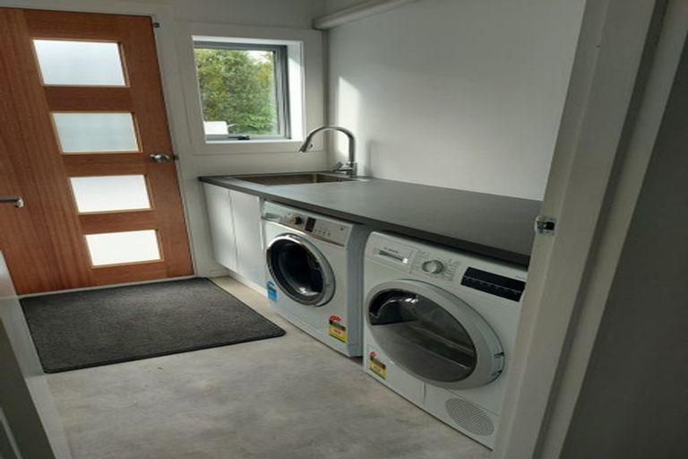 Photo of property in 1/69 Simla Crescent, Khandallah, Wellington, 6035