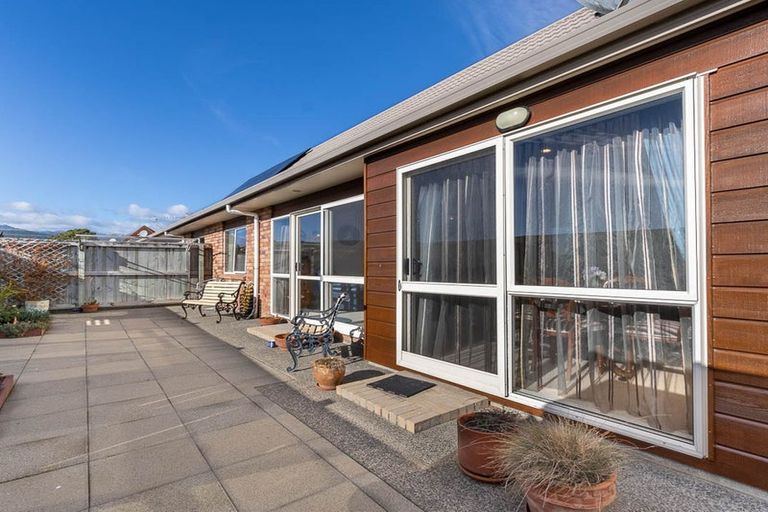 Photo of property in Rangeview Villas, 35/9 Fuller Close, Levin, 5510