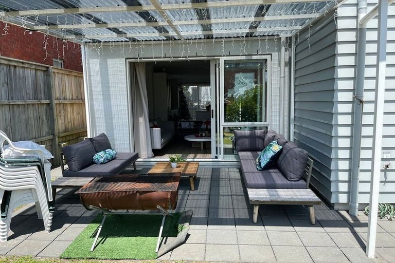 Photo of property in 29 Ambar Ridge Avenue, Massey, Auckland, 0614