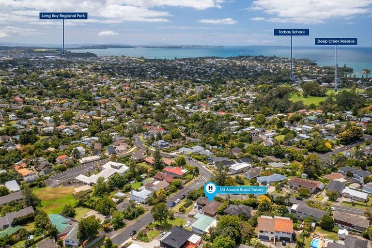 Photo of property in 1/4 Acacia Road, Torbay, Auckland, 0632