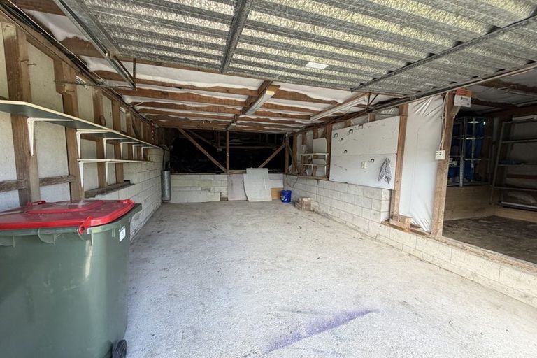 Photo of property in 13 Jenanne Place, Totara Vale, Auckland, 0629