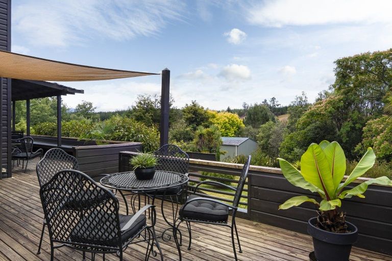 Photo of property in 10 Hewetson Road, Upper Moutere, 7175