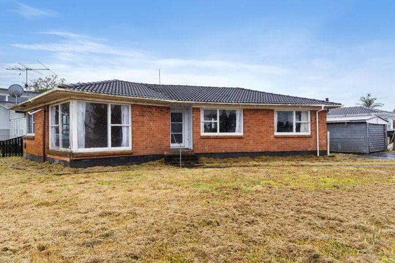 Photo of property in 33 Sunnypark Avenue, Rosehill, Papakura, 2113