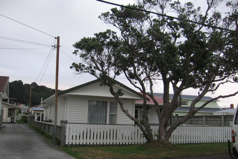 Photo of property in 16 Mantell Street, Seatoun, Wellington, 6022