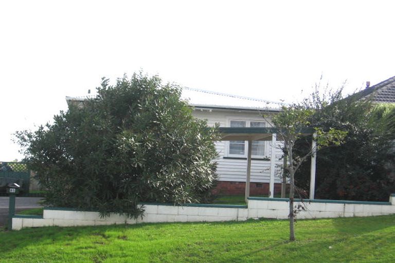 Photo of property in 85a Matipo Road, Te Atatu Peninsula, Auckland, 0610
