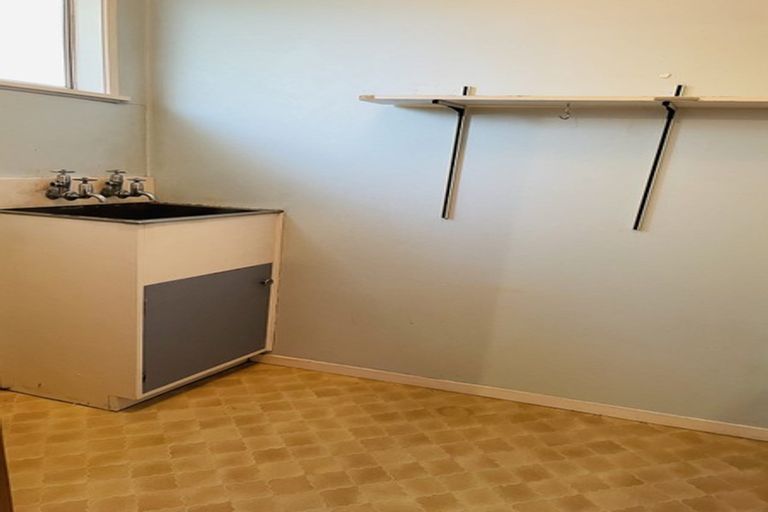 Photo of property in 26 Royal Road, Massey, Auckland, 0614