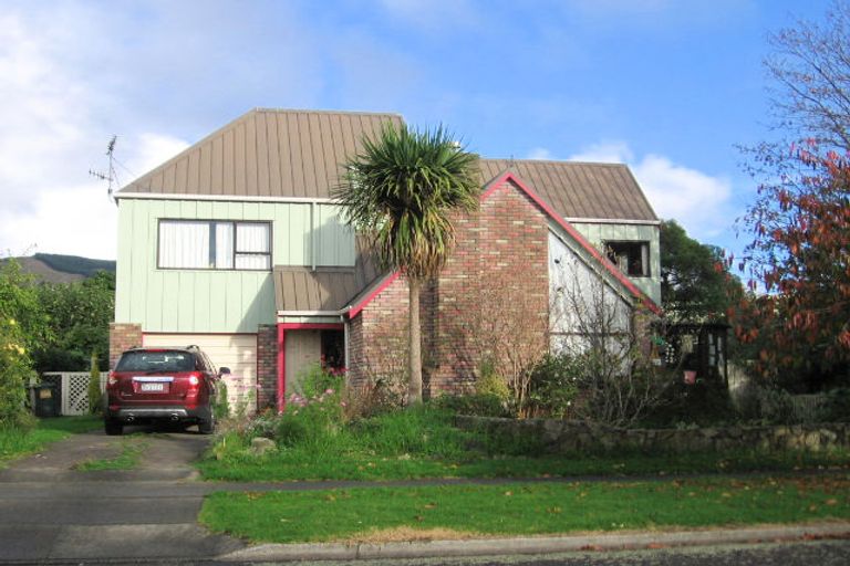 Photo of property in 18a Kohekohe Road, Waikanae, 5036