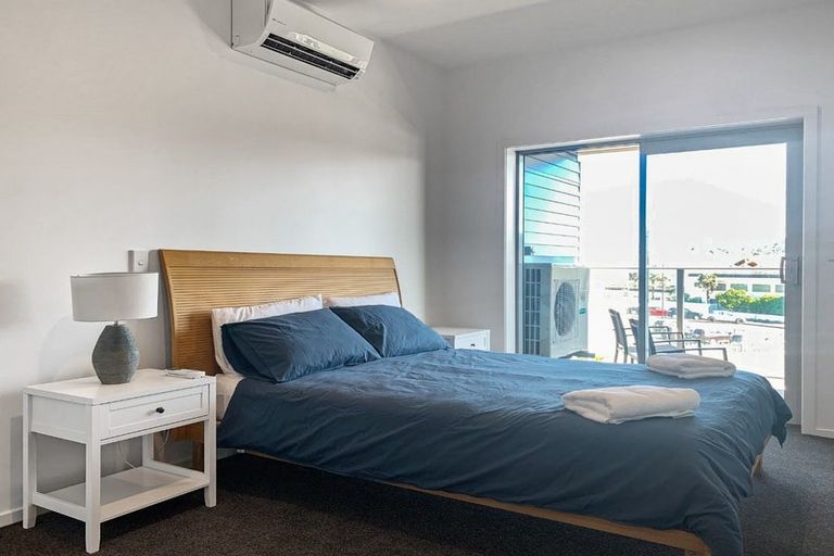 Photo of property in 4 Reads Quay, Gisborne, 4010
