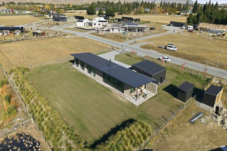 Photo of property in 20 Peak Drive, Twizel, 7901
