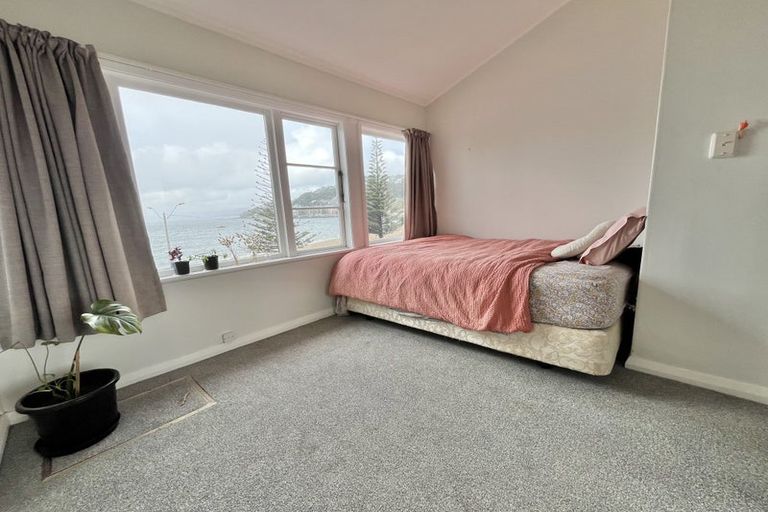 Photo of property in 186 Oriental Parade, Oriental Bay, Wellington, 6011