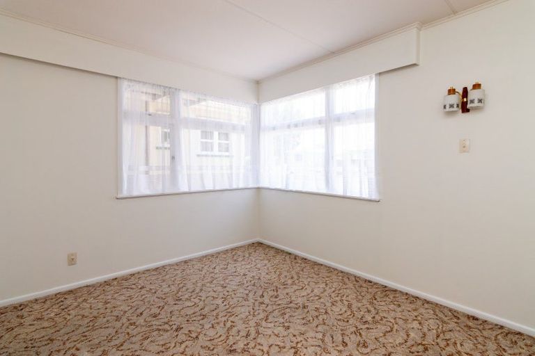 Photo of property in 420 Tremaine Avenue, Takaro, Palmerston North, 4412