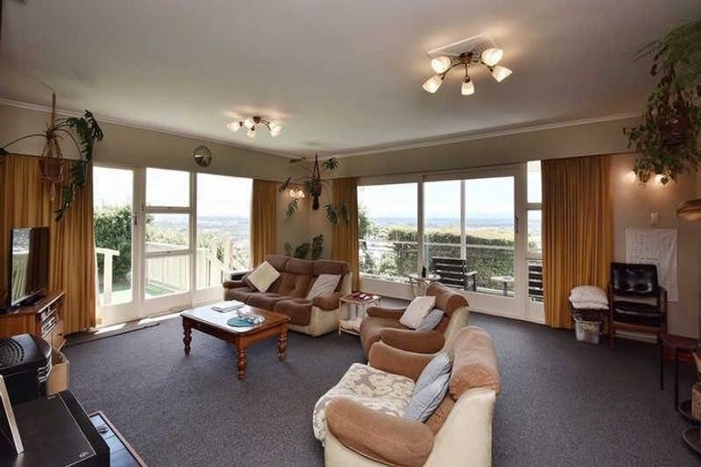 Photo of property in 22 Michael Avenue, Mount Pleasant, Christchurch, 8081