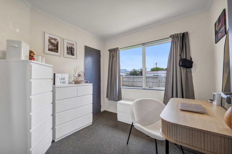 Photo of property in 75 Tauhuri Street, Manaia, 4612