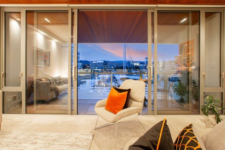 Photo of property in Clyde Quay Wharf, 7u1b Clyde Quay Wharf, Te Aro, Wellington, 6011