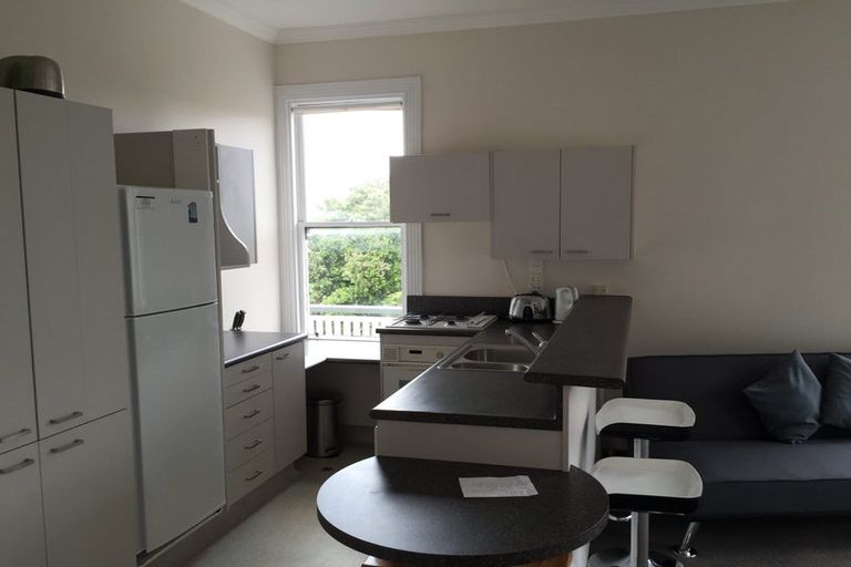 Photo of property in 10u1 Hobson Crescent, Thorndon, Wellington, 6011