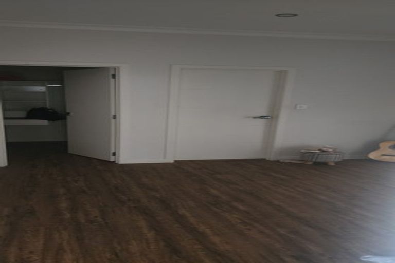 Photo of property in 4 Fortuna Place, East Tamaki Heights, Auckland, 2016