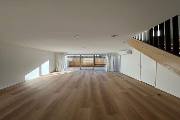 Photo of property in 112c Edgeware Road, St Albans, Christchurch, 8014