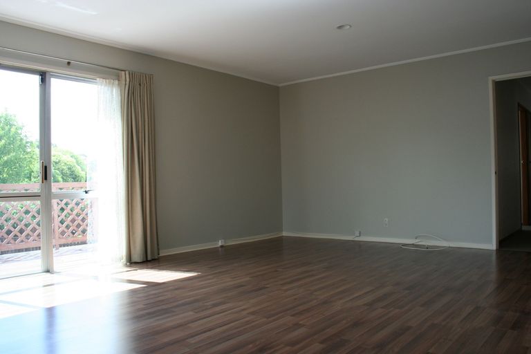 Photo of property in 18 Clyma Place, Massey, Auckland, 0614