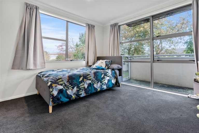 Photo of property in 15 The Track, Takanini, 2112