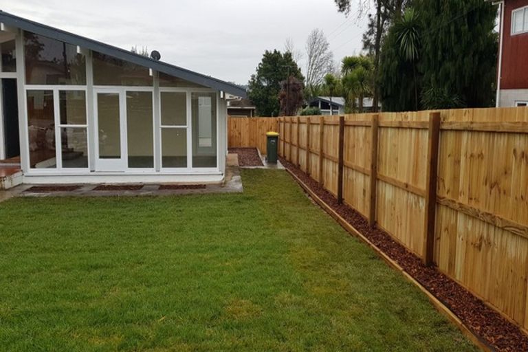 Photo of property in 108 Rathgar Road, Henderson, Auckland, 0610