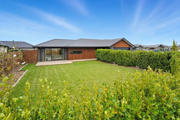 Photo of property in 2 Crest Place, Rolleston, 7615