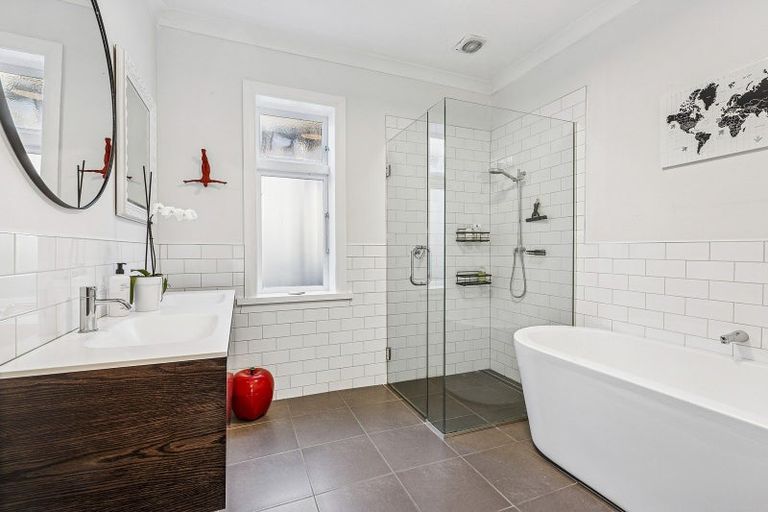 Photo of property in 8 Plymouth Street, Karori, Wellington, 6012