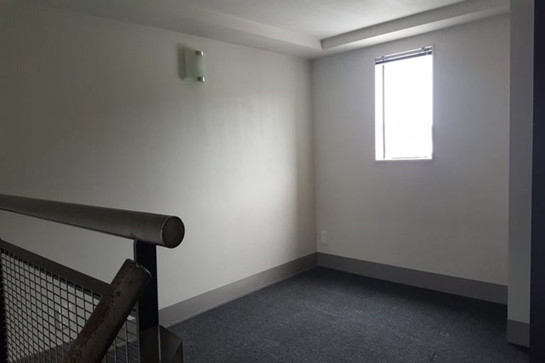 Photo of property in Urbane Apartments, 55/29 Webb Street, Mount Cook, Wellington, 6011