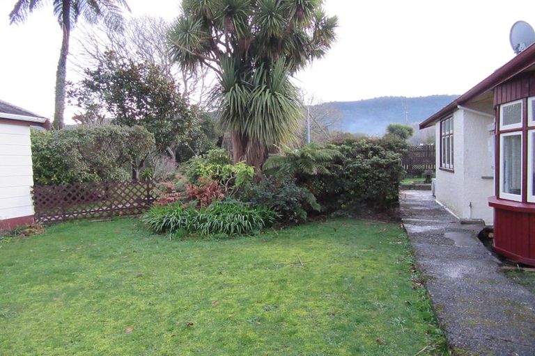 Photo of property in 5 Mcgowan Street, Runanga, 7803