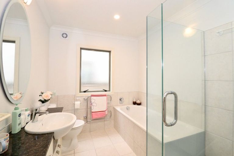 Photo of property in 1a Macleans Road, Bucklands Beach, Auckland, 2014