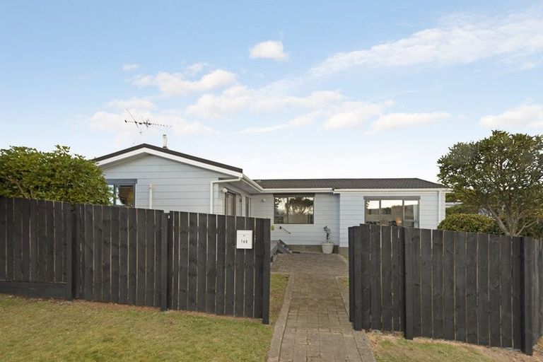 Photo of property in 160 Mark Avenue, Grenada Village, Wellington, 6037