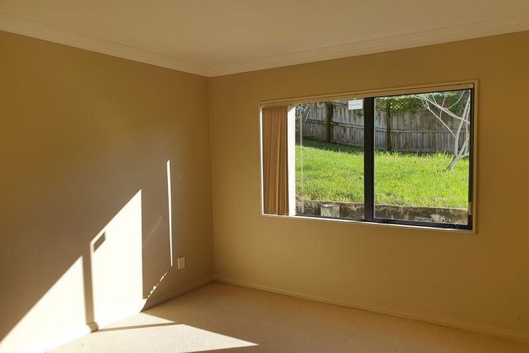 Photo of property in 1 San Angelo Court, Henderson, Auckland, 0612