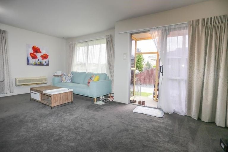 Photo of property in 2/30 Trevor Street, Hornby, Christchurch, 8042