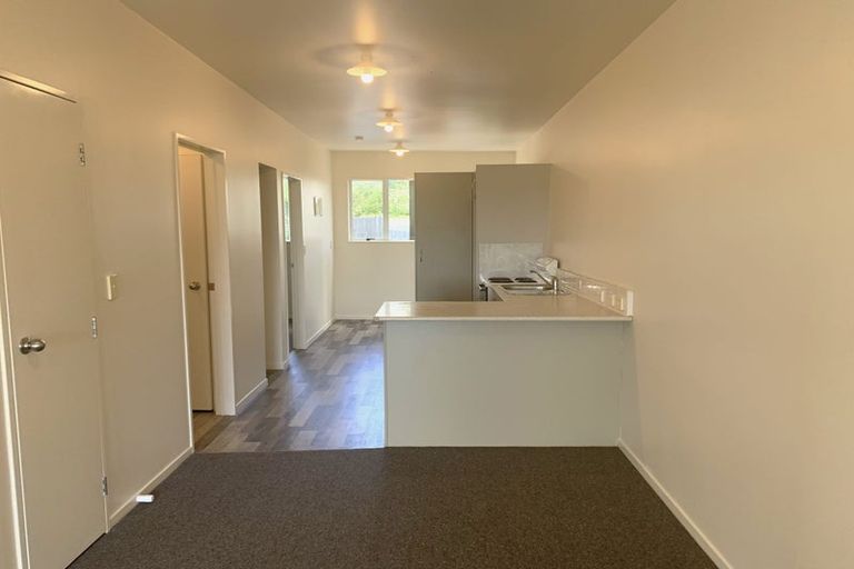 Photo of property in 15/242 Great North Road, Henderson, Auckland, 0612