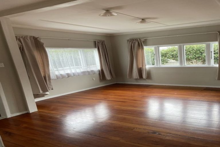 Photo of property in 1/8 Kelvin Road, Papakura, 2110