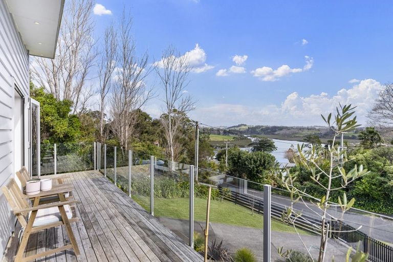 Photo of property in 6 Poplar Road, Stanmore Bay, Whangaparaoa, 0932