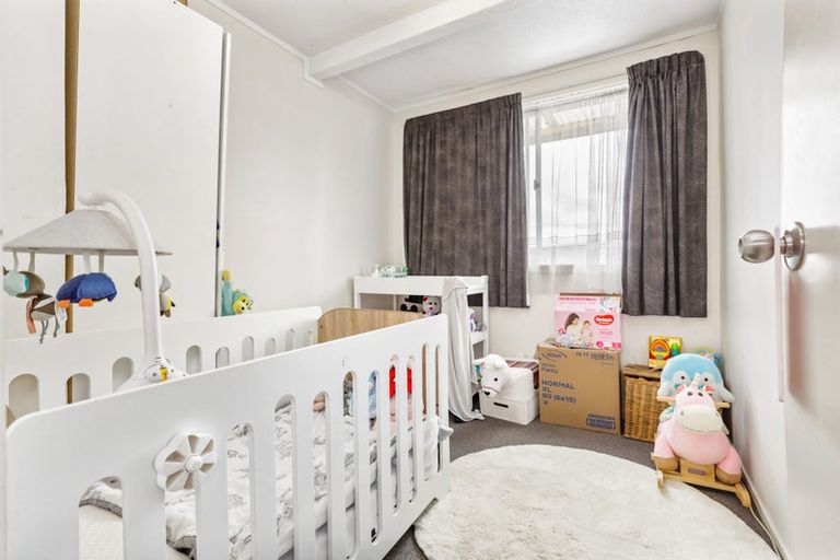 Photo of property in 8/3 Tralee Place, Hillcrest, Hamilton, 3216