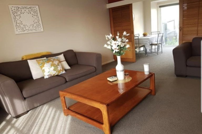 Photo of property in 39 Allard Street, Edgeware, Christchurch, 8013