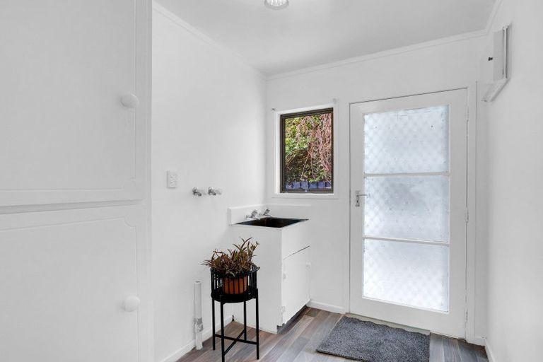 Photo of property in 17 Matipo Crescent, Pukete, Hamilton, 3200