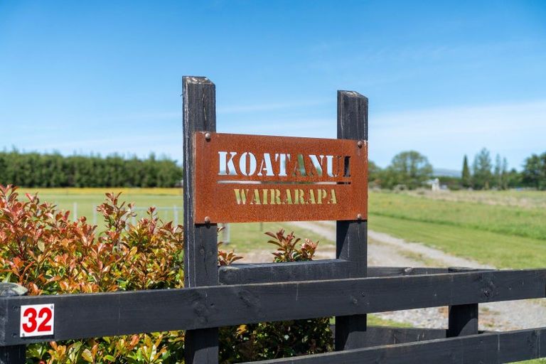 Photo of property in 32 Manukawiri Way, Martinborough, Greytown, 5794