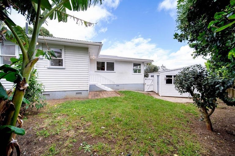 Photo of property in 1/363 Pakuranga Road, Pakuranga Heights, Auckland, 2010