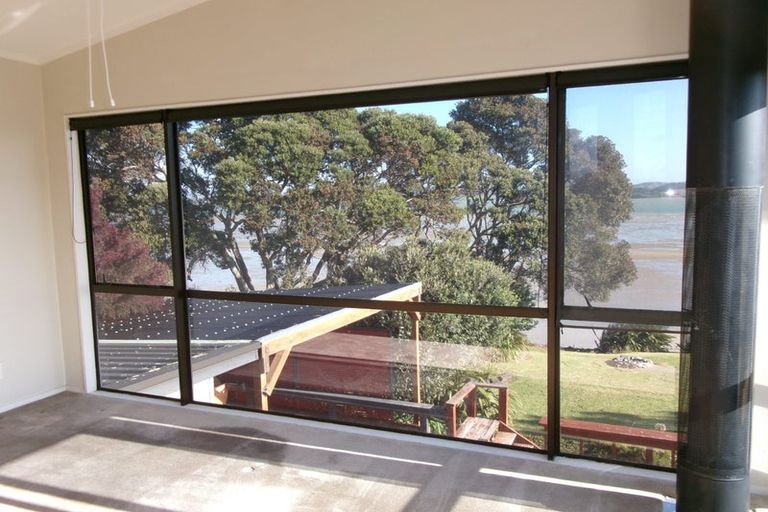 Photo of property in 4 First Avenue, Glenbrook, Waiuku, 2681